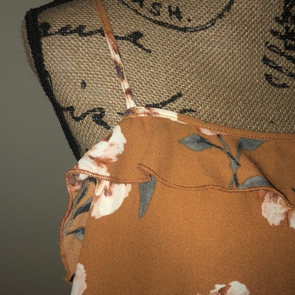 Floral print crop top/tank - Picture 2 of 6